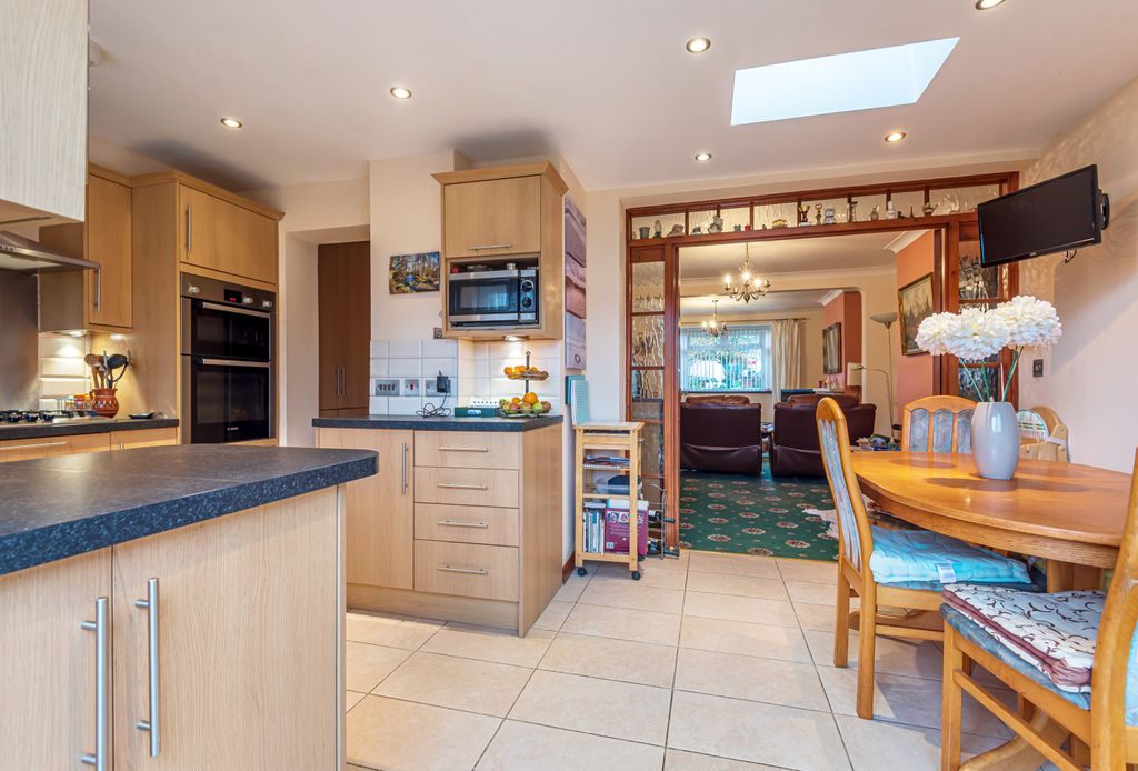 Property photo 1 of 18 Open Kitchen Diner