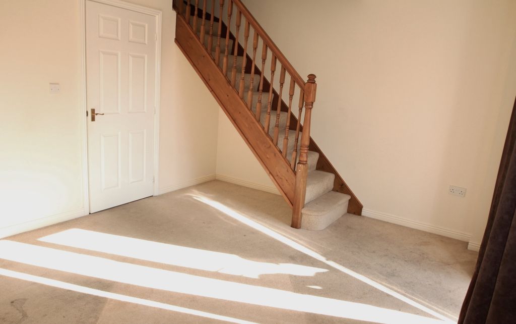 Property photo 2 of 8 H 018