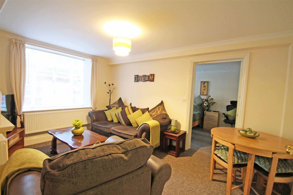 Property photo 2 of 16 Living Room