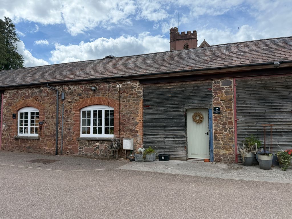 Property photo 1 of 4