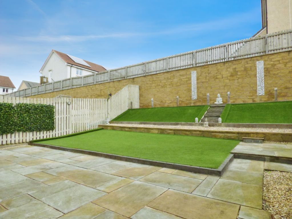 Property photo 2 of 31 Rear Garden