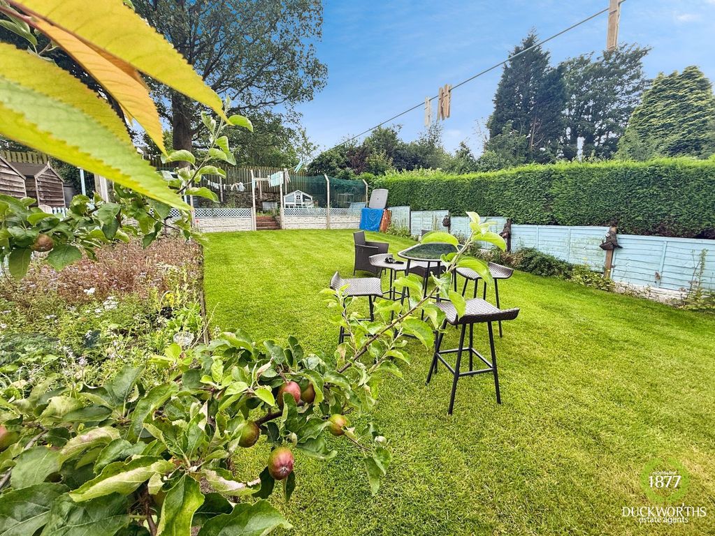 Property photo 2 of 32