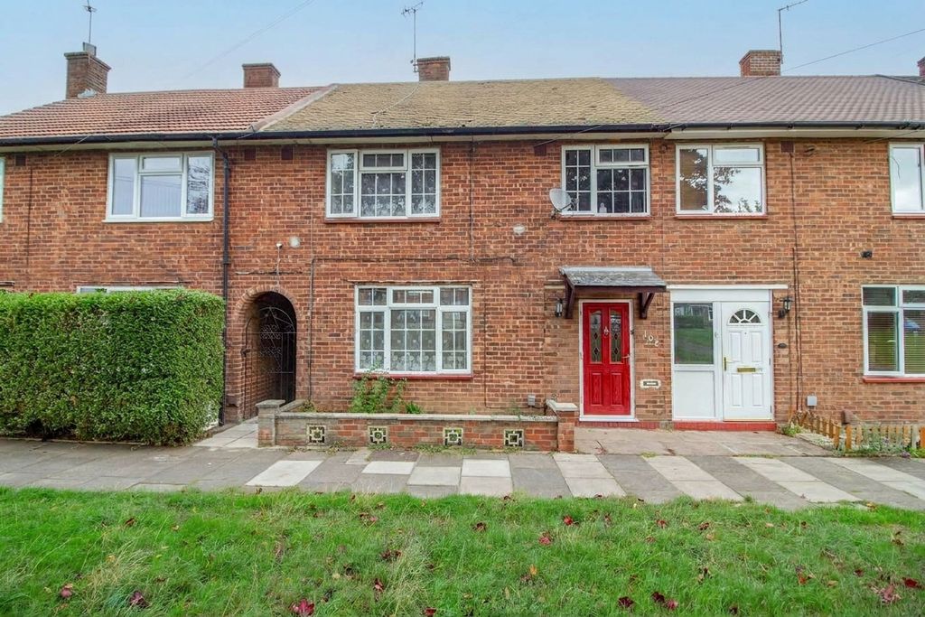 Property photo 1 of 18