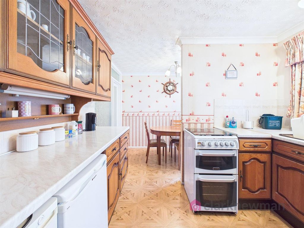 Property photo 3 of 14 Kitchen/Diner