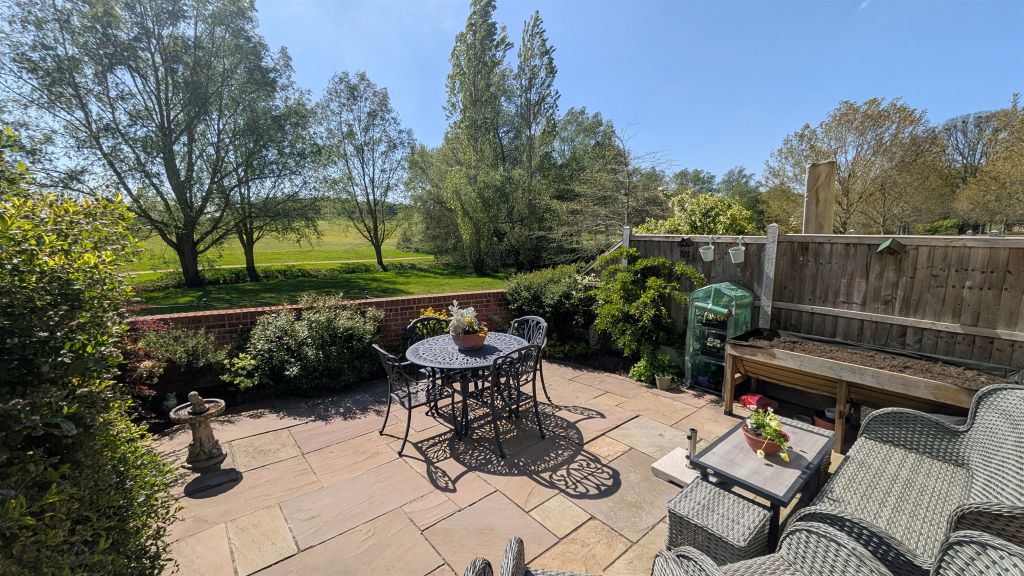 Property photo 1 of 33