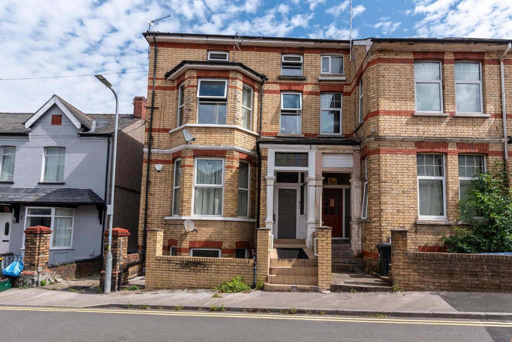 Property photo 1 of 24