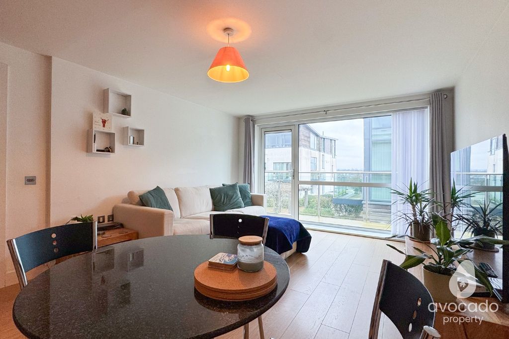 Property photo 1 of 11 4843891