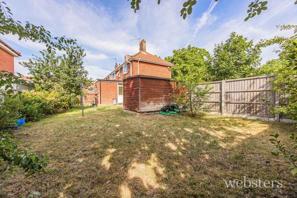 Property photo 2 of 22