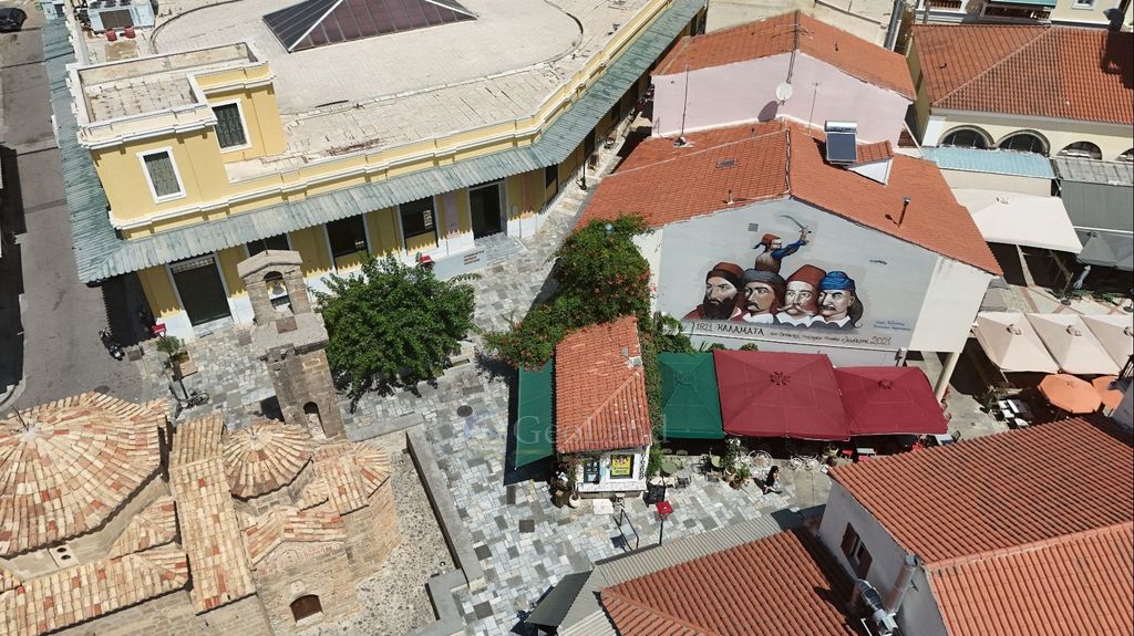 Property photo 1 of 24