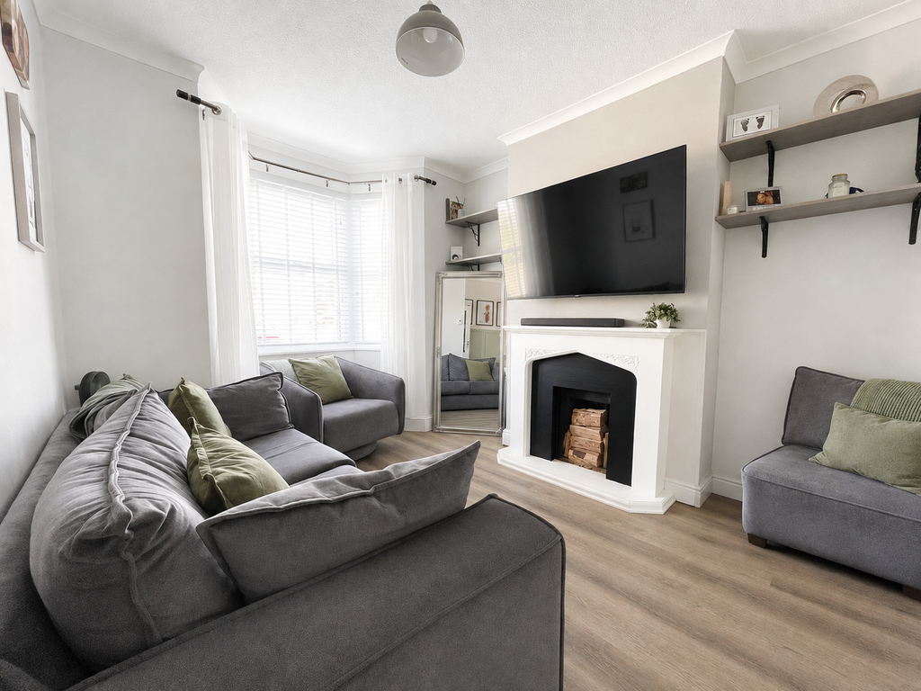 Property photo 2 of 12