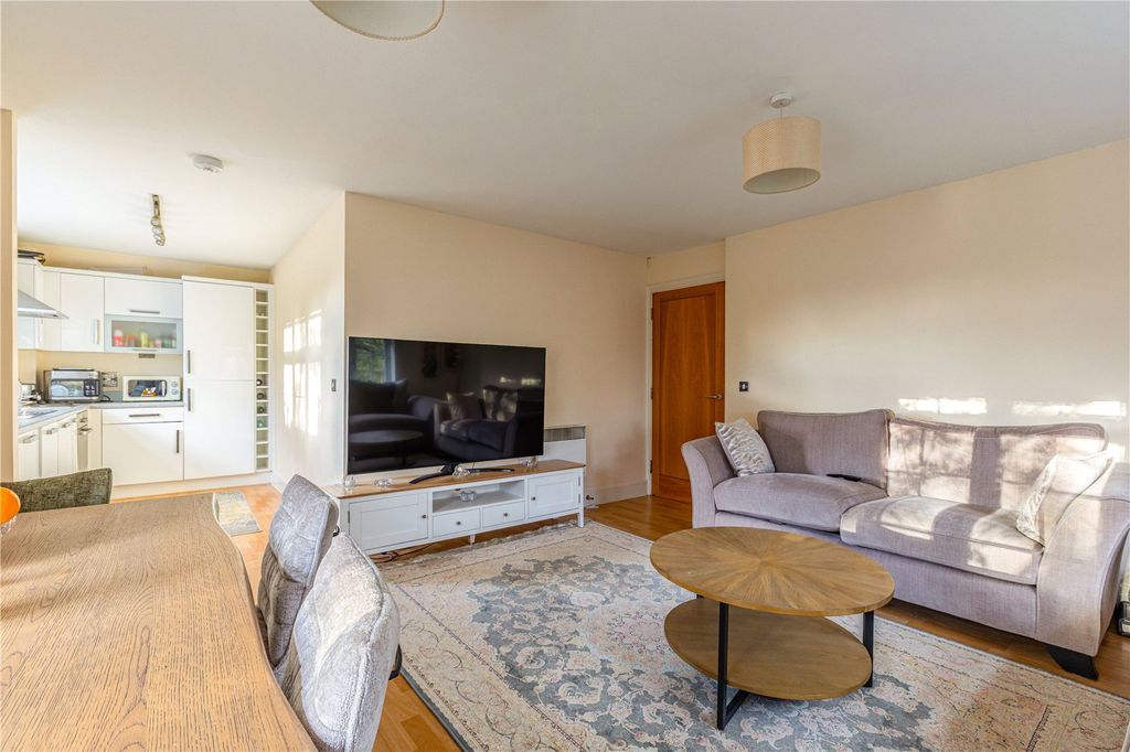 Property photo 3 of 15 Picture No. 05