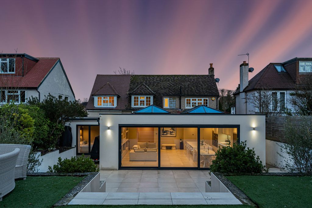 Property photo 1 of 45