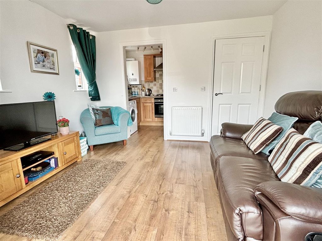 Property photo 3 of 8 Img_0083.Jpg
