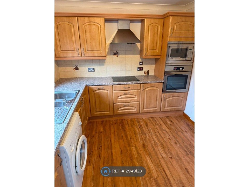Property photo 2 of 13 Kitchen