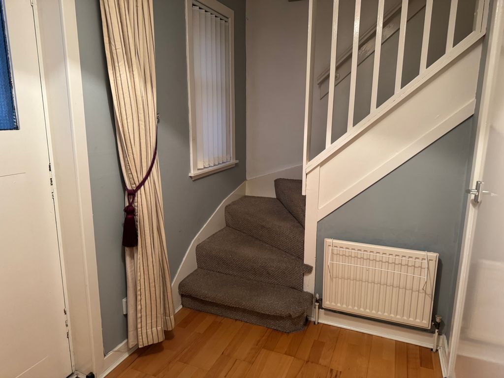 Property photo 2 of 25