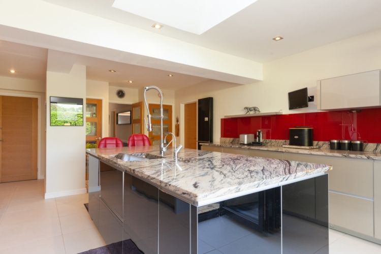 Property photo 2 of 12 279953-Std