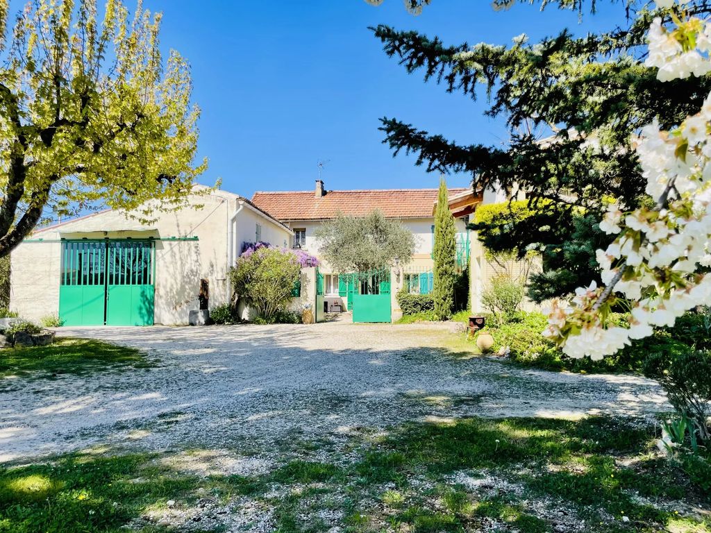 Property photo 1 of 26