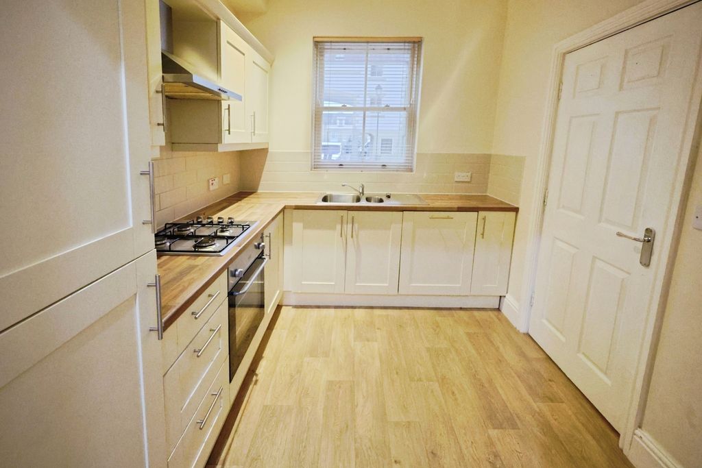 Property photo 2 of 15 Pbox-Img.Jpg