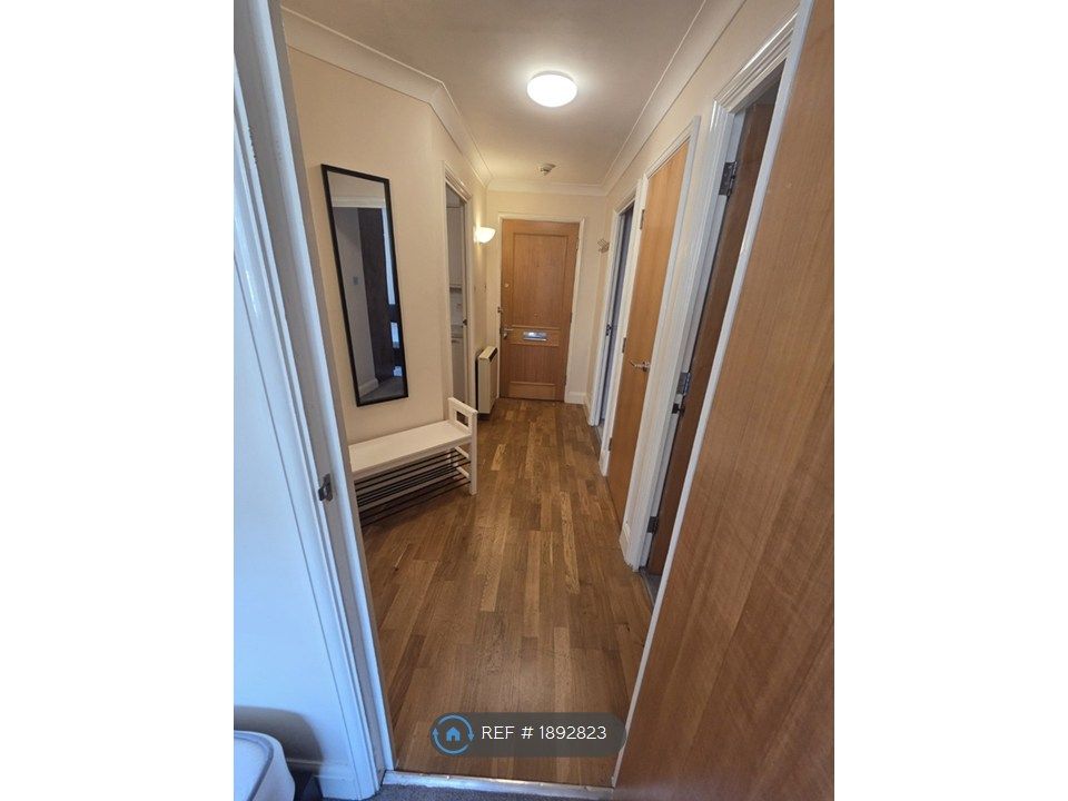 Property photo 2 of 15 Hallway