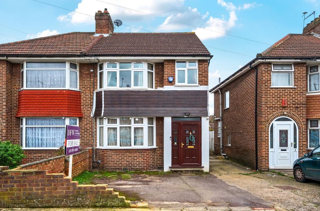 Property photo 1 of 13 Davidson Frost-Wellings, Dfw, Westleigh Gardens, E