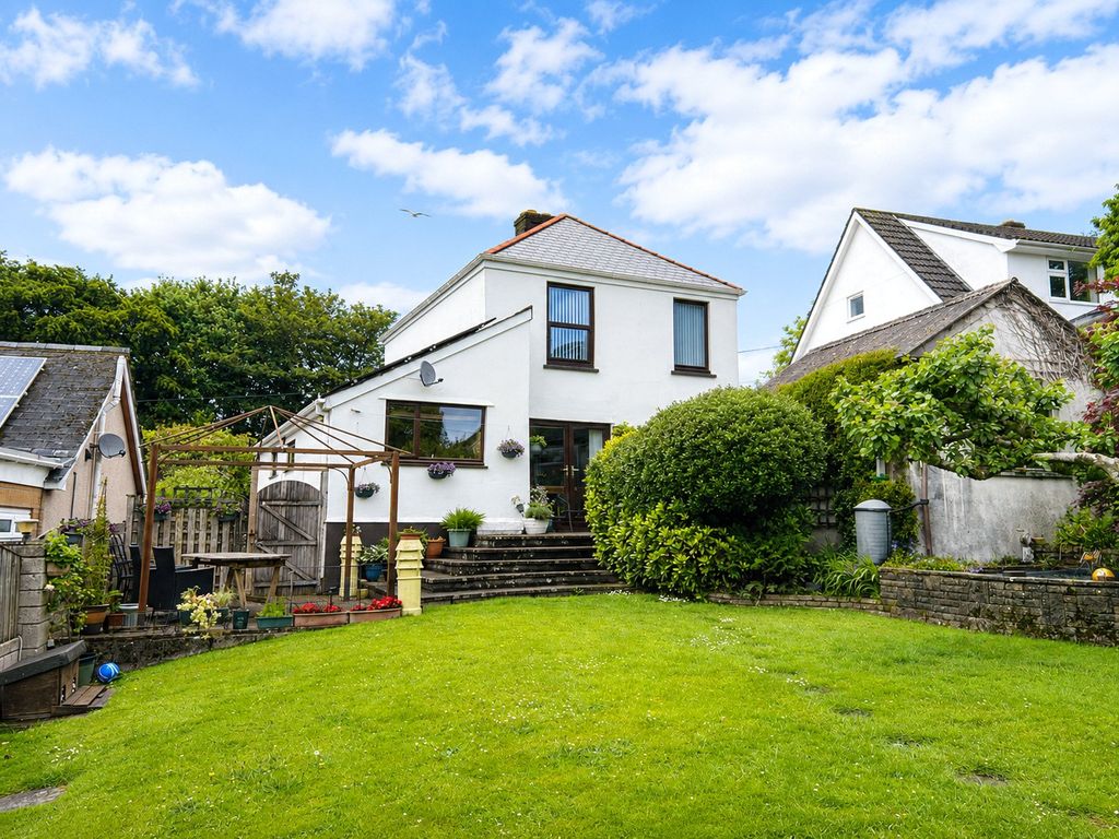 Property photo 1 of 17 Picture No. 13