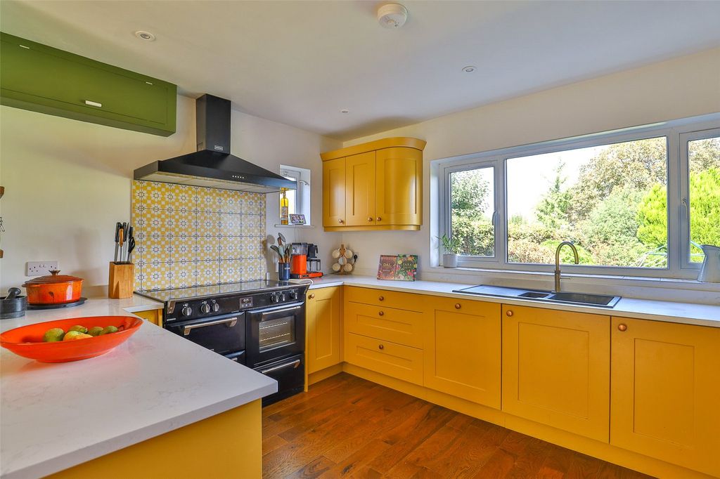 Property photo 3 of 16 Picture No. 36