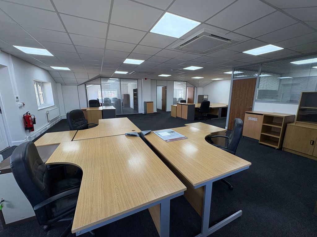 Property photo 3 of 10 Photo 15