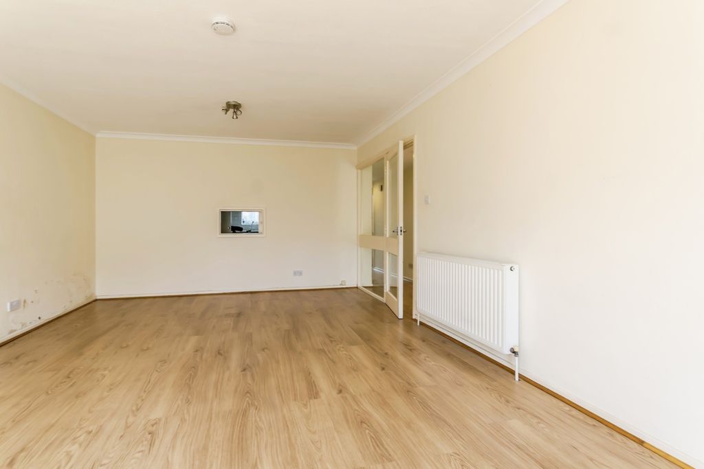 Property photo 3 of 17 Photo