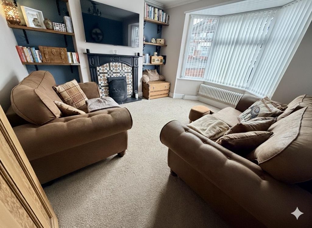 Property photo 3 of 19