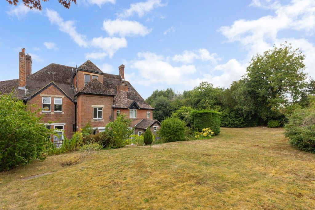 Additional image 12 of 2 bed flat for saleBurton Park Road, Petworth, West Sussex GU28