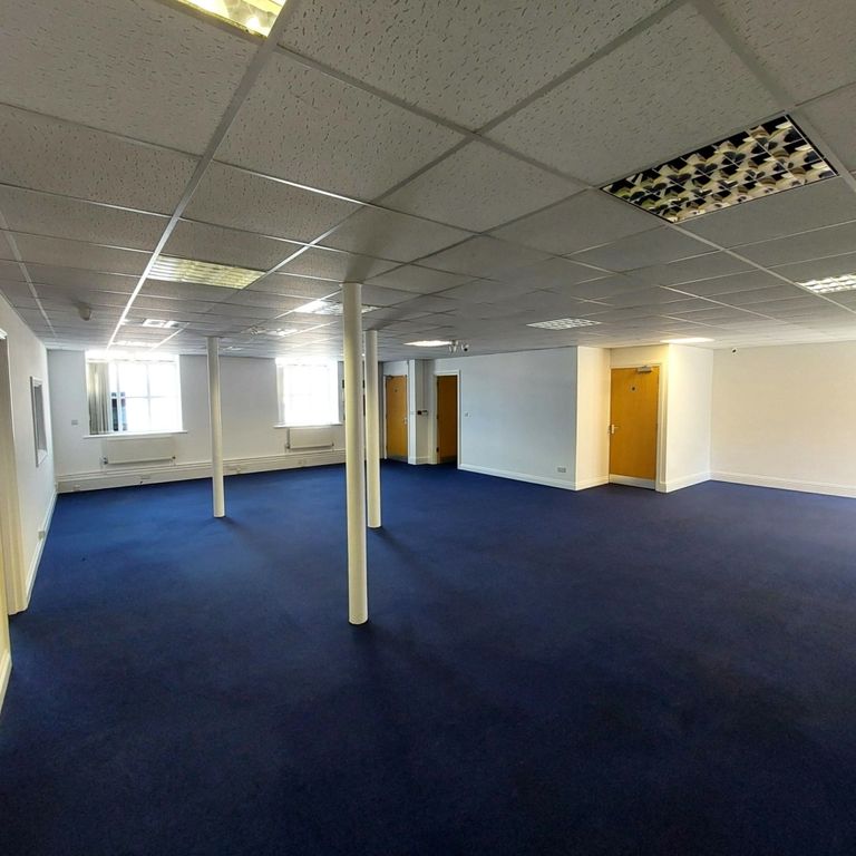 Property photo 2 of 8