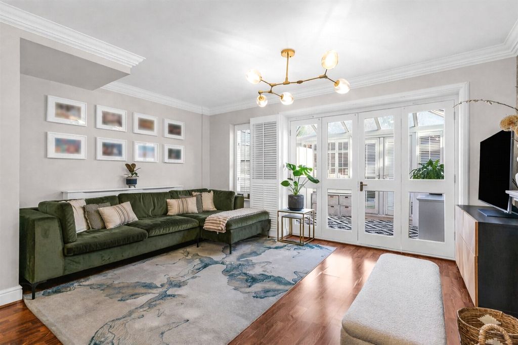 Property photo 2 of 33 Picture No. 41