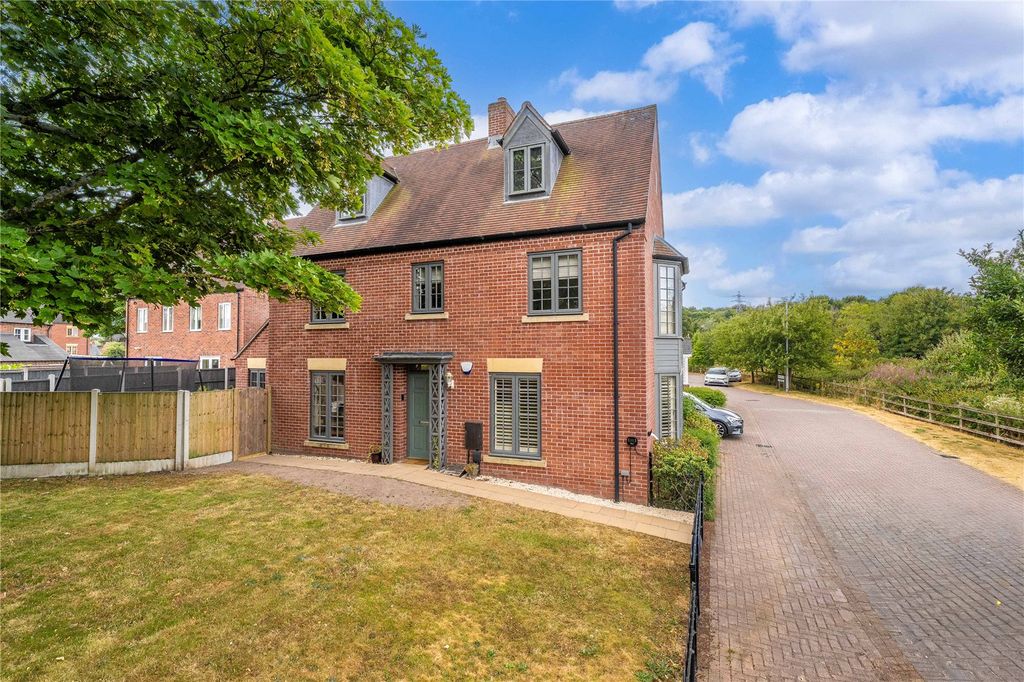 Property photo 1 of 33 Picture No. 19
