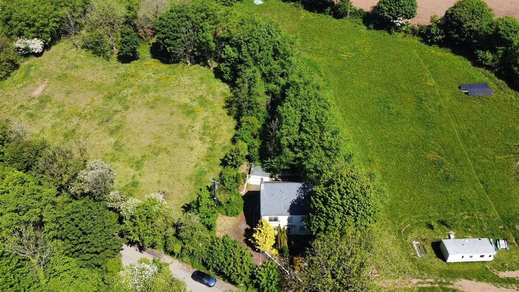 Property photo 2 of 44 Dji_Fly_20250515_114638_266_1747307853789_Photo_Optimized.Jpg