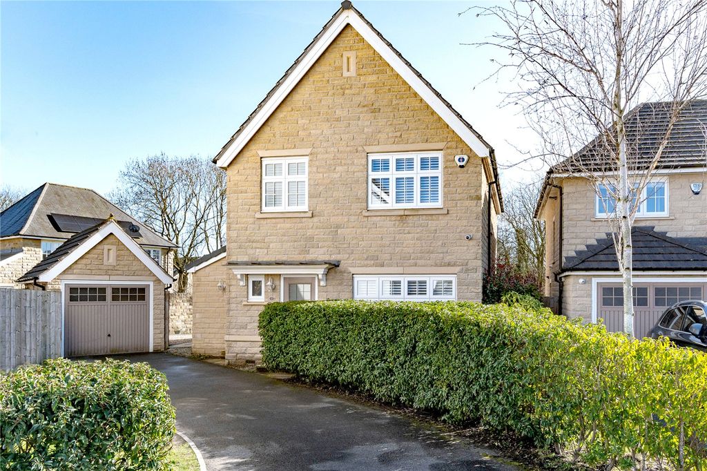 Property photo 1 of 22 Front