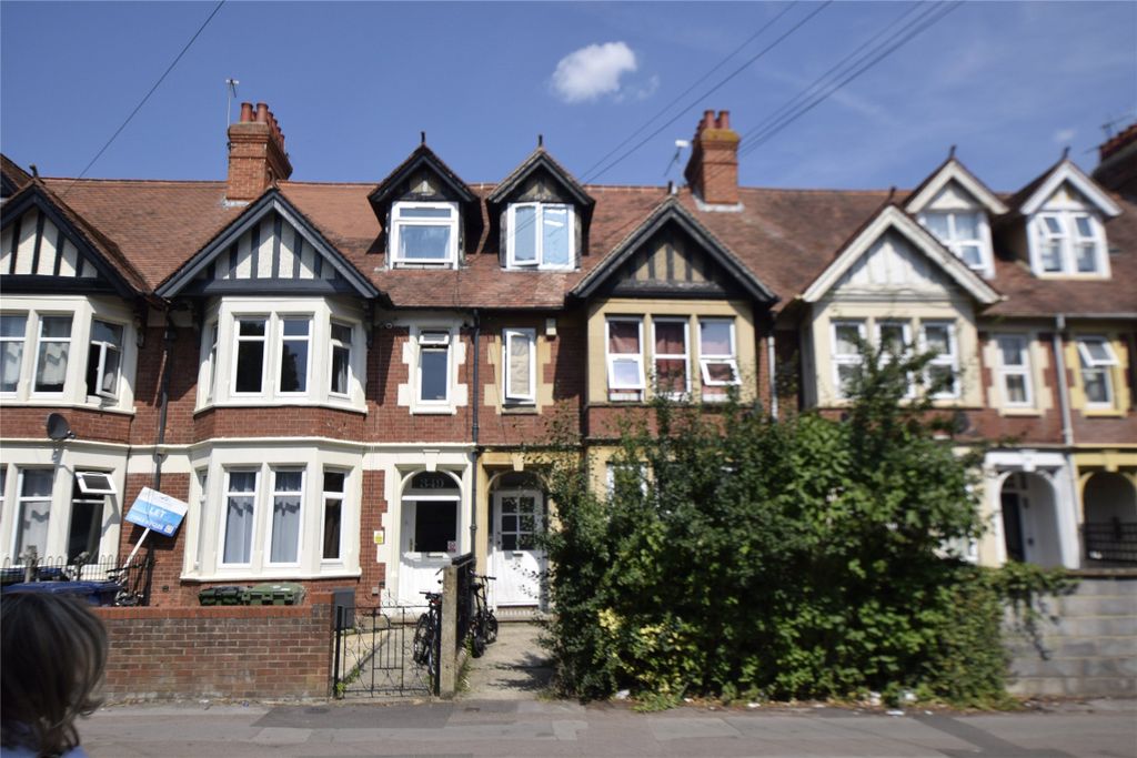 Property photo 1 of 2 Front