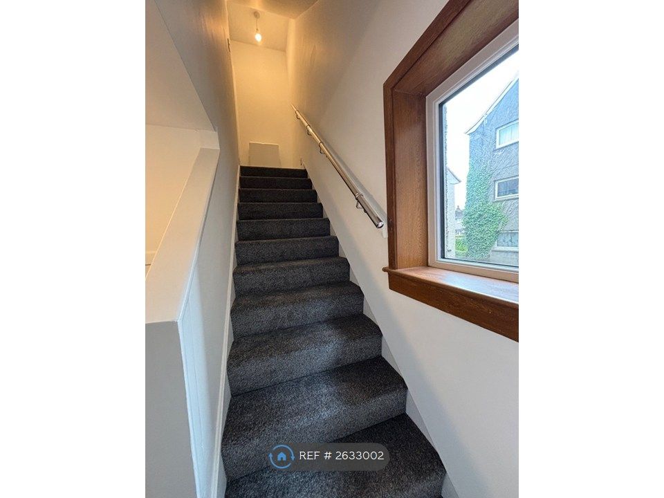 Property photo 2 of 12 Staircase
