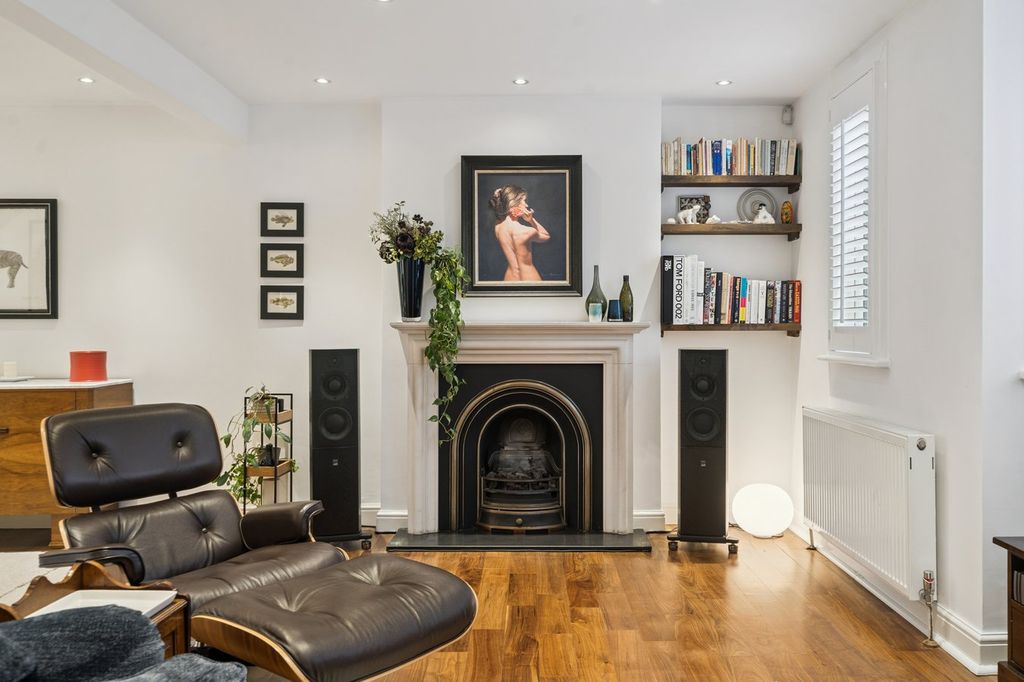 Additional image 11 of 4 bed detached house for saleWellesley Avenue, Iver SL0