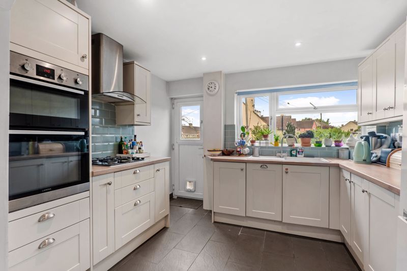 Property photo 2 of 14 Photo 9