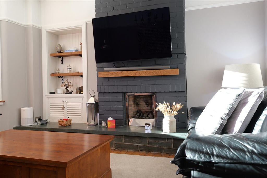 Property photo 3 of 30