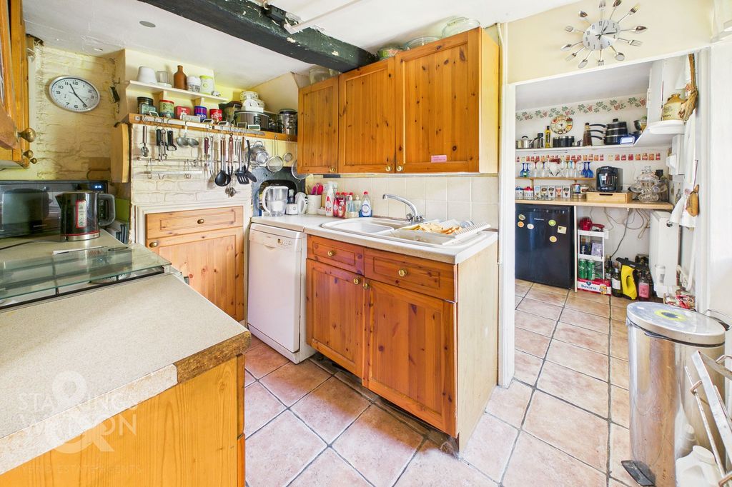 Property photo 3 of 22