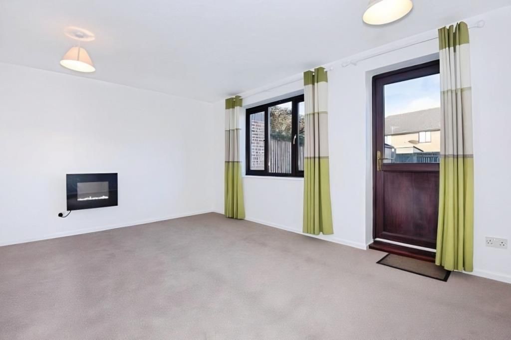 Property photo 1 of 12 Reception Room