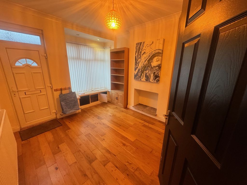 Property photo 2 of 13 Image