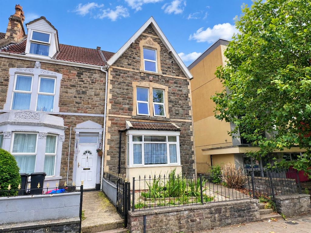 Property photo 1 of 15 1 - Block Of Flats For Auction, Fishponds.Png