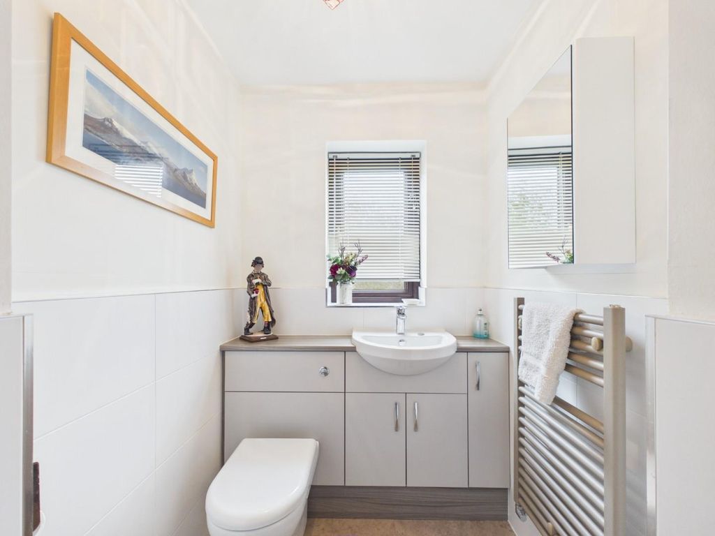 Additional image 13 of 5 bed property for saleDalesway, Eldwick, Bingley BD16