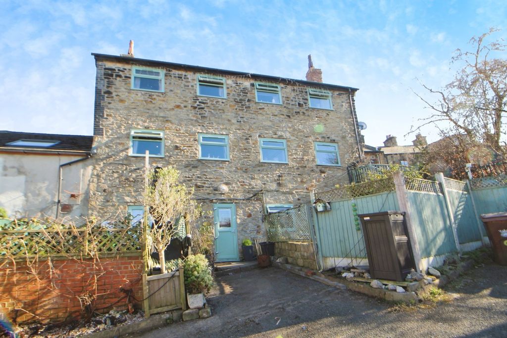 Property photo 1 of 20 Picture No. 14