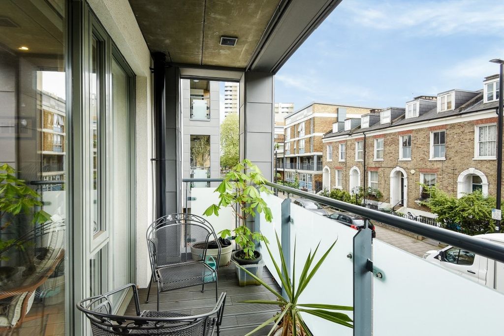 Property photo 2 of 8 182604 (6)