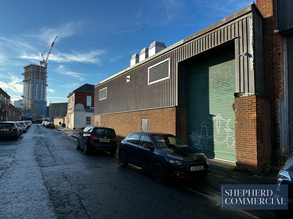 Property photo 2 of 17 Layer 0.Png