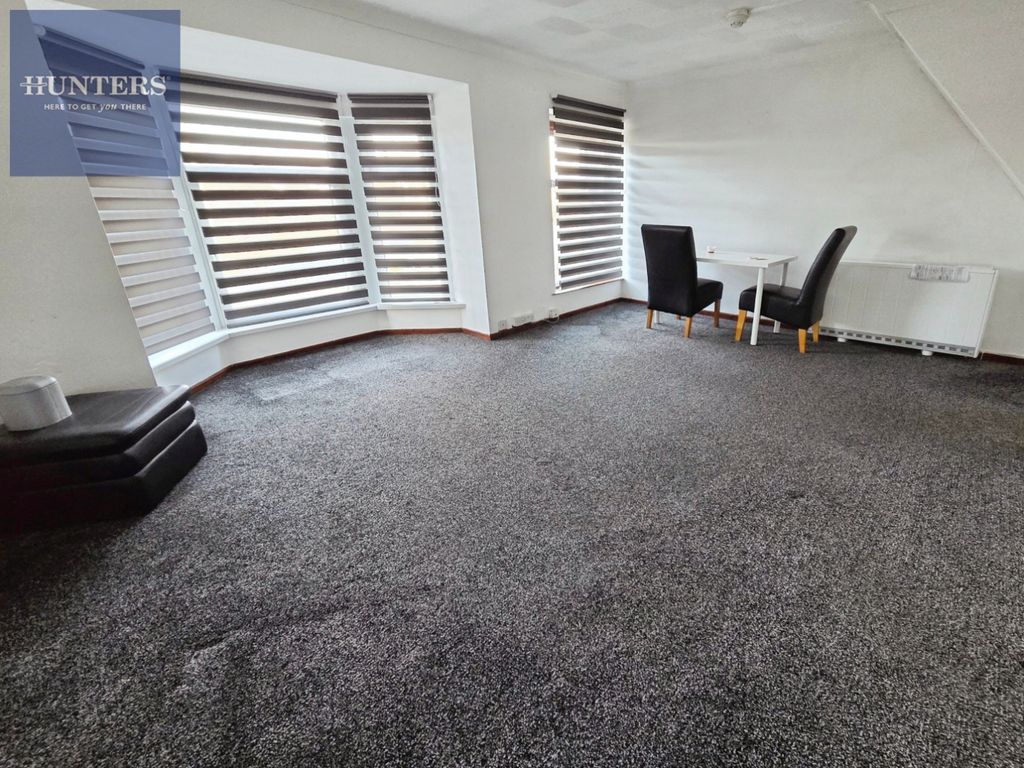 Property photo 2 of 8 Pbox-Img.Jpg