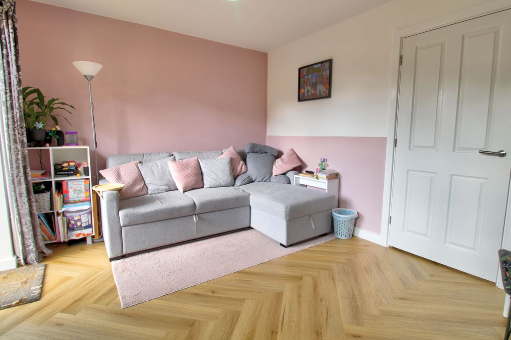 Property photo 3 of 13 A2